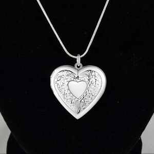 Sterling Silver Heart Necklace,
Locket Photo Picture Pendant 18"‼️FINAL